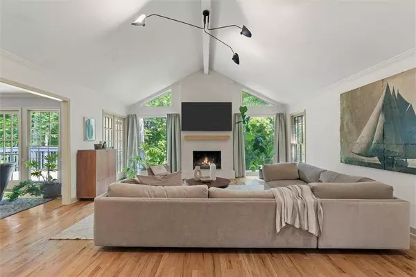 11785 Mountain Laurel DR, Roswell, GA 30075