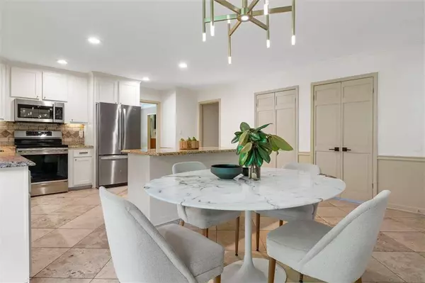 11785 Mountain Laurel DR, Roswell, GA 30075