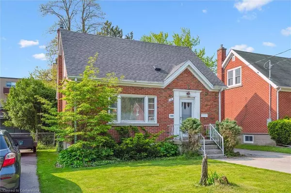 29 Adelaide Street, Kitchener, ON N2M 2B3