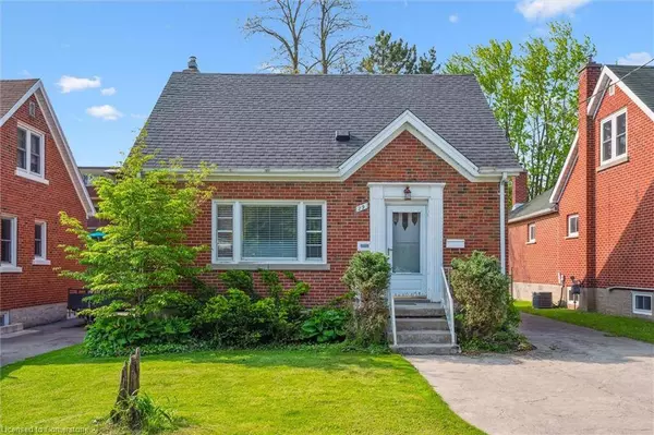 29 Adelaide Street, Kitchener, ON N2M 2B3