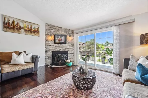 454 Beechwood Place #4, Waterloo, ON N2T 1Y8