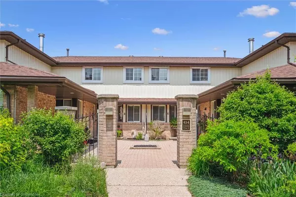 454 Beechwood Place #4, Waterloo, ON N2T 1Y8