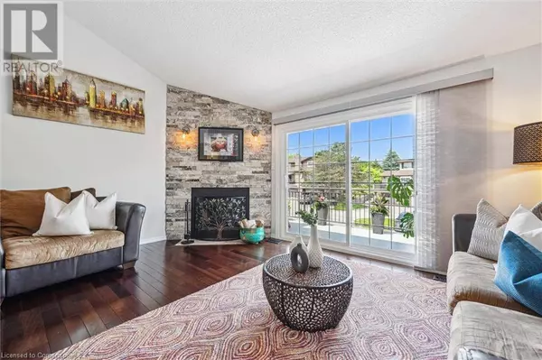 454 BEECHWOOD PL #4, Waterloo, ON N2T1Y8