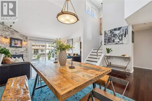 454 BEECHWOOD PL #4, Waterloo, ON N2T1Y8