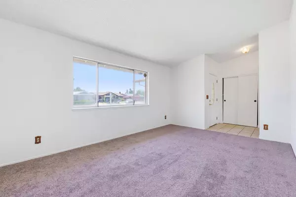 8467 Country Greens CT, Sacramento, CA 95828