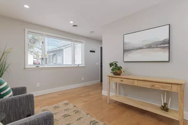 17 Coitview DR, Newport, NH 03773