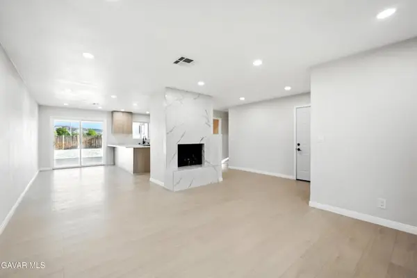 1572 E Avenue Q13, Palmdale, CA 93550-5133