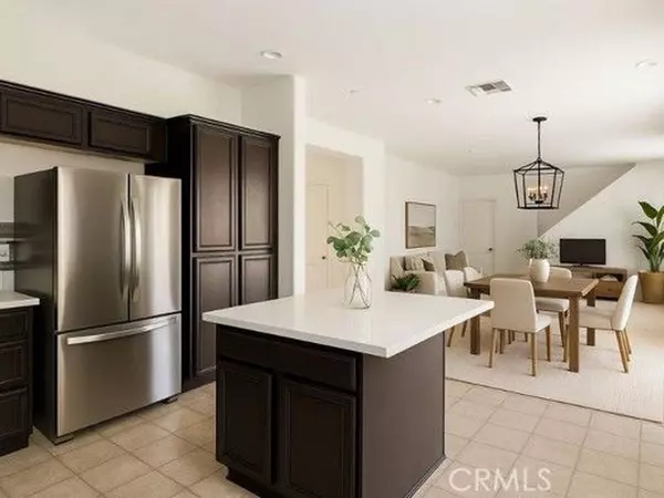 3720 Mount Whitney Ave, Rosamond, CA 93560-7598