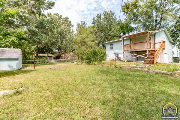 460 N Washington ST, Auburn, KS 66402