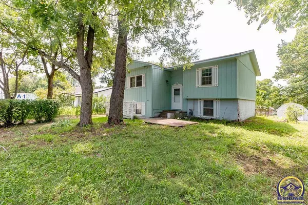 460 N Washington ST, Auburn, KS 66402