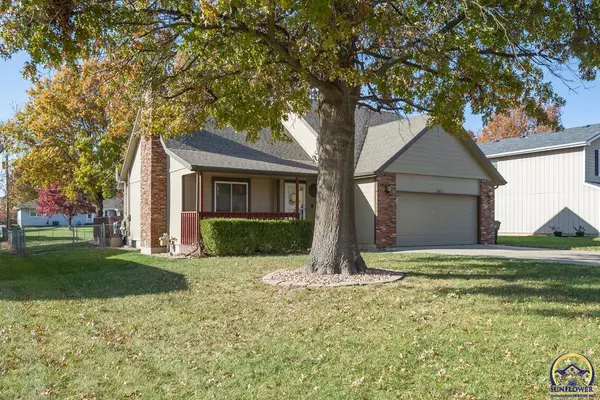 2831 SW Bingham RD, Topeka, KS 66614