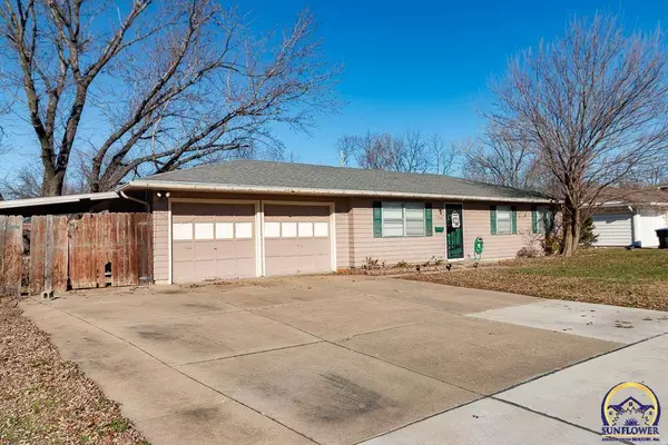 4032 SW 34th ST, Topeka, KS 66614