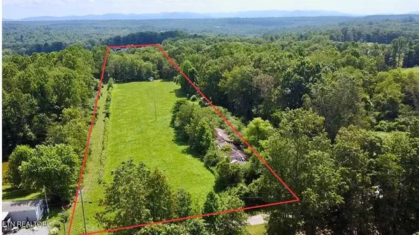 Lowell Adkins Rd, Deer Lodge, TN 37726