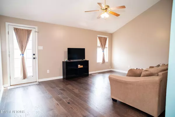 8022 Intervale WAY, Powell, TN 37849