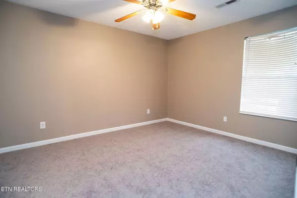 8022 Intervale WAY, Powell, TN 37849