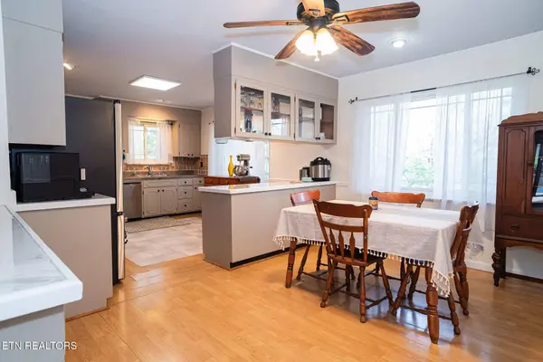 4220 Spar DR, Knoxville, TN 37918