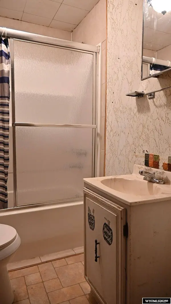 311 Maple Street, Shoshoni, WY 82649