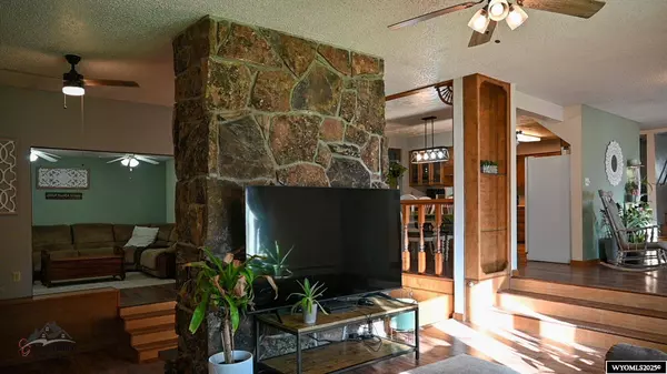 216 Valley Circle #W. Sunset, Riverton, WY 82501