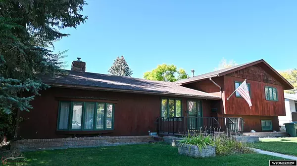 216 Valley Circle #W. Sunset, Riverton, WY 82501