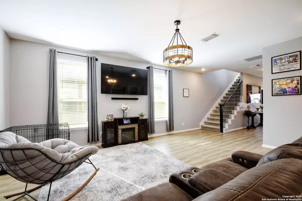 921 Windflower, New Braunfels, TX 78130