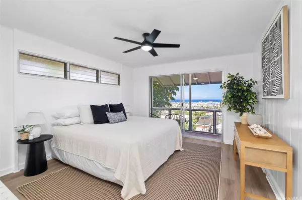 1076 Ilima DR #A, Honolulu, HI 96817