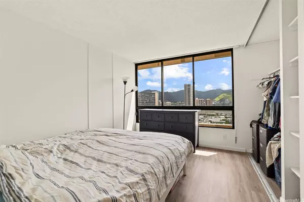 2121 Ala Wai BLVD #1902, Honolulu, HI 96815