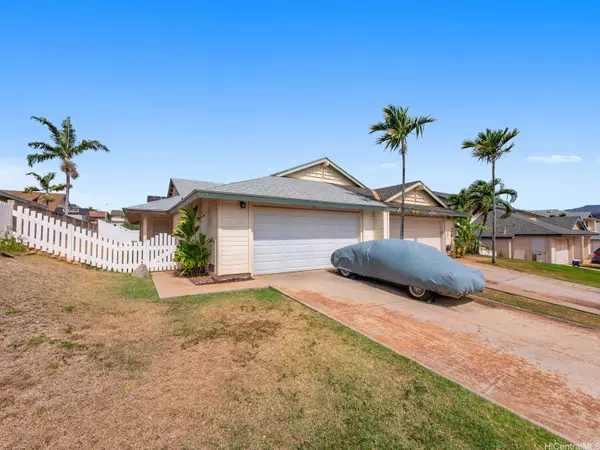 87-155 Kulahanai PL, Waianae, HI 96792