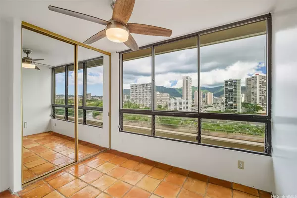 2121 Ala Wai BLVD #1205, Honolulu, HI 96815