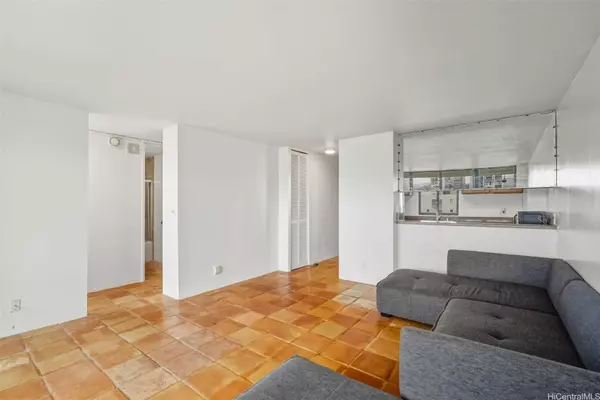 2121 Ala Wai BLVD #1205, Honolulu, HI 96815