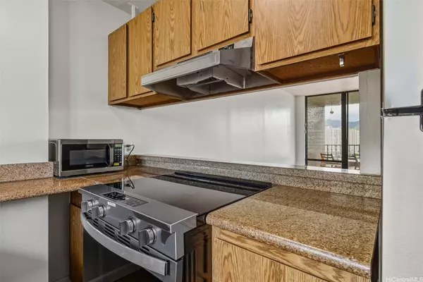 2121 Ala Wai BLVD #1205, Honolulu, HI 96815