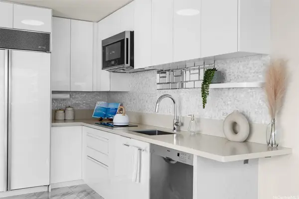 1288 Kapiolani BLVD #I2103, Honolulu, HI 96814