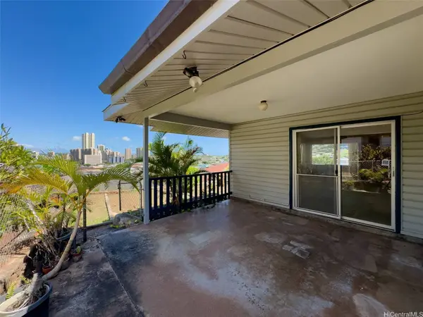 3515 Ala Haukulu PL, Honolulu, HI 96818