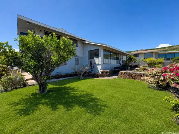 3515 Ala Haukulu PL, Honolulu, HI 96818