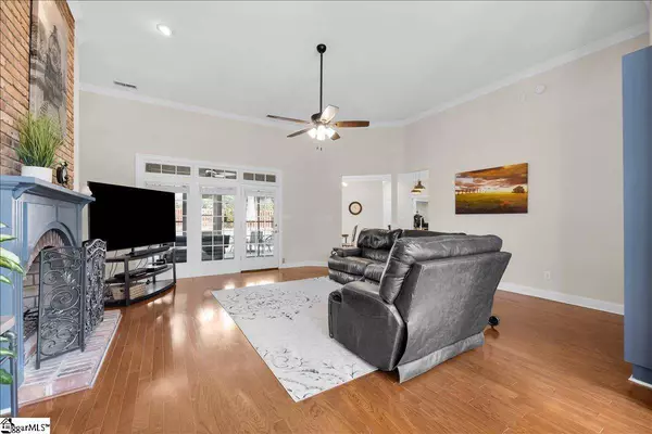 121 Twin Lakes Drive, Moore, SC 29639