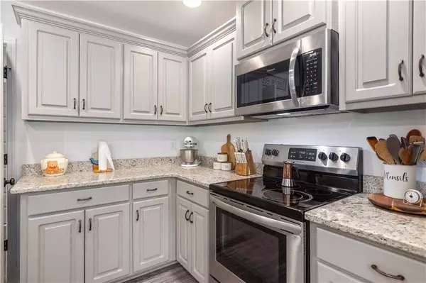 30 Veterans CT, Fort Mitchell, AL 36856