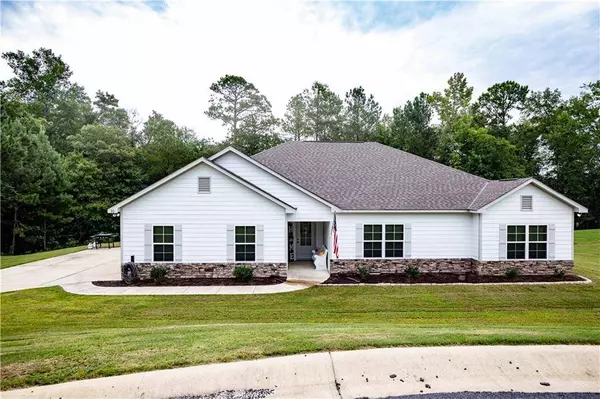 30 Veterans CT, Fort Mitchell, AL 36856