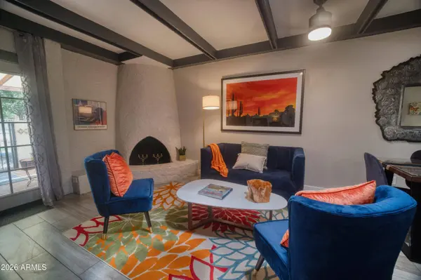 3209 S COLLEGE Avenue, Tempe, AZ 85282