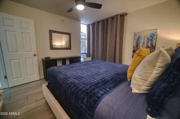 3209 S COLLEGE Avenue, Tempe, AZ 85282