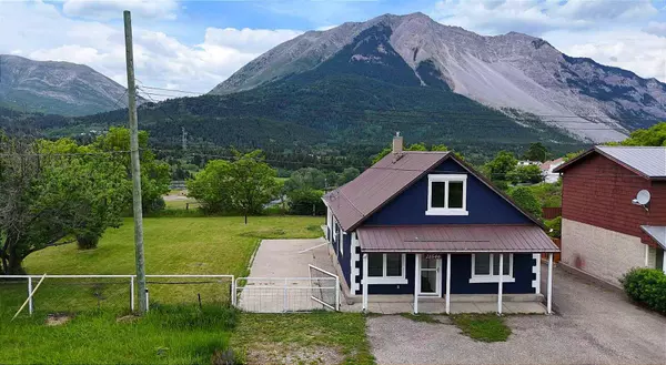 21546 27 AVE, Bellevue, AB T0K 0C0