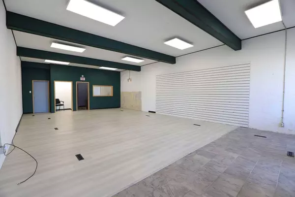 726 Main, Pincher Creek, AB T0K 1W0