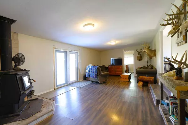 290 2 AVE NW, Glenwood, AB T0K 2R0