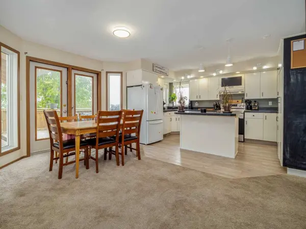 640 Tumbleweed AVE, Pincher Creek, AB T0K 1W0