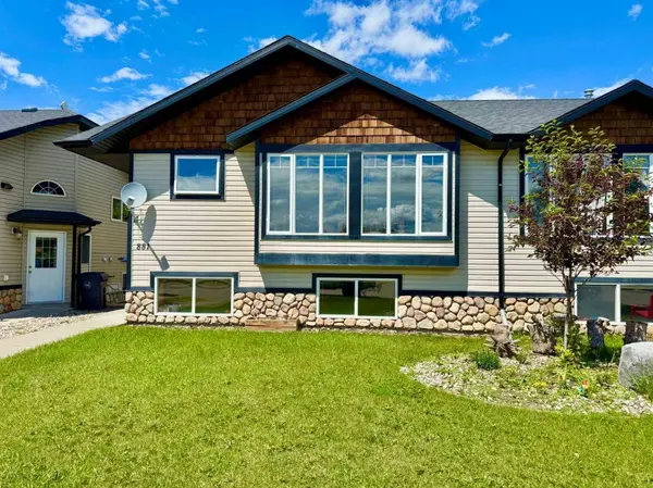 881 Kettles ST, Pincher Creek, AB T0K 1W0