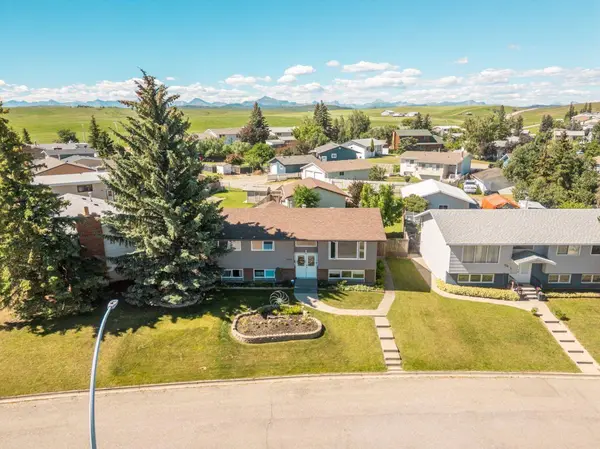 580 McDougall ST, Pincher Creek, AB T0K 1W0