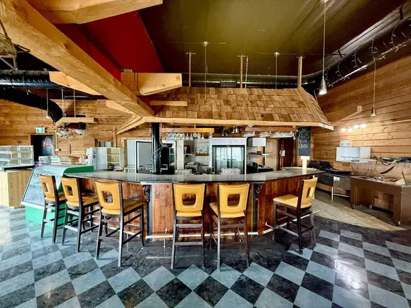 988 Main ST, Pincher Creek, AB T0K 1W0