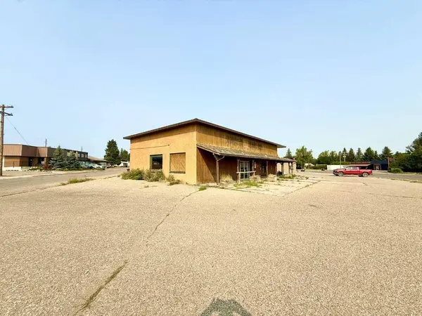 988 Main ST, Pincher Creek, AB T0K 1W0