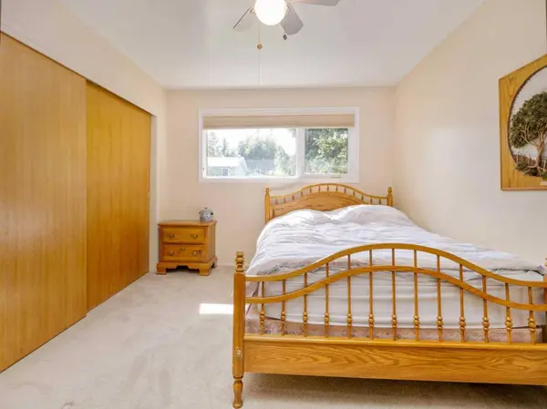 809 Hyde ST, Pincher Creek, AB T0K 1W0