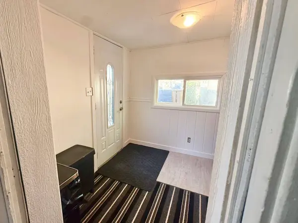 895 Elizabeth street,Spruce Villa Mobile Park #32, Pincher Creek, AB T0K 1W0