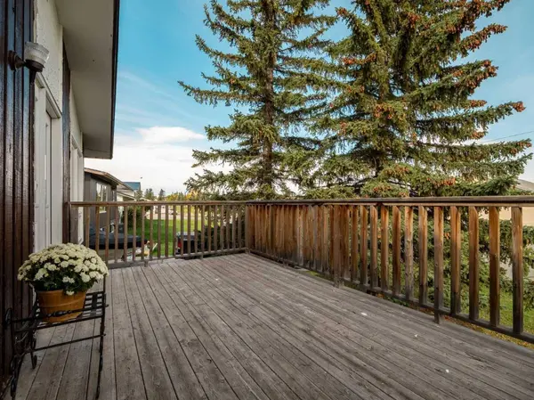 786 Isabel, Pincher Creek, AB T0K 1W0