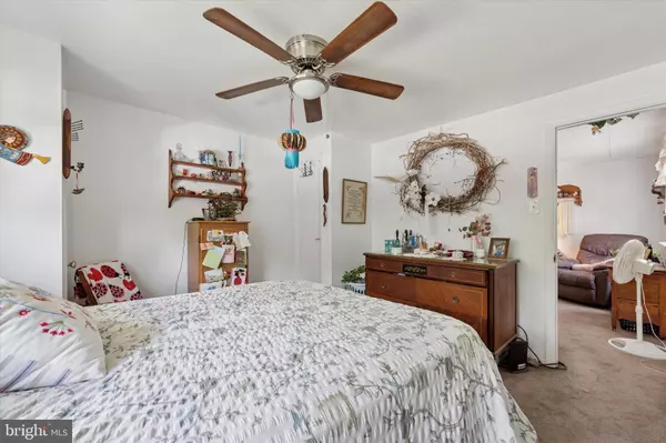 1412 TREMONT AVE, Norristown, PA 19401